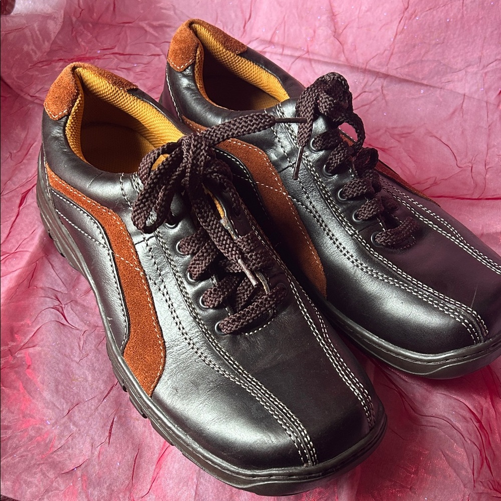 Skechers Men's Dark Brown and Rust Sneakers